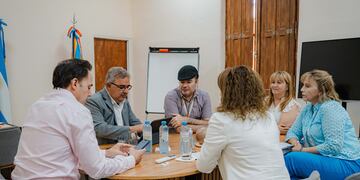 Educación 2025: autoridades y sindicatos docentes acuerdan prioridades para el próximo ciclo.