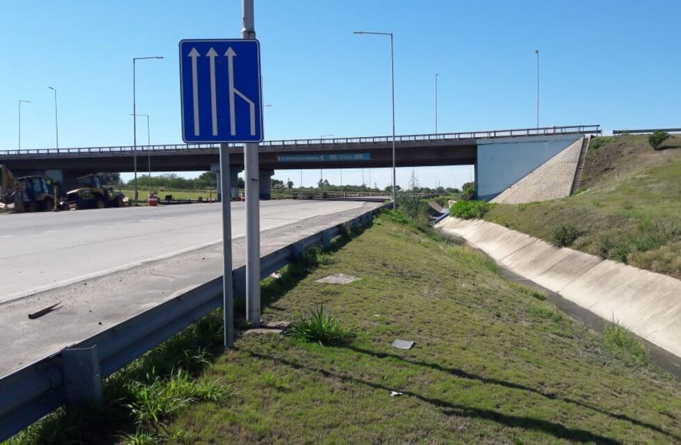 Dos niños fueron rescatados tras ser arrastrados por una corriente de agua en Colonia Lola
