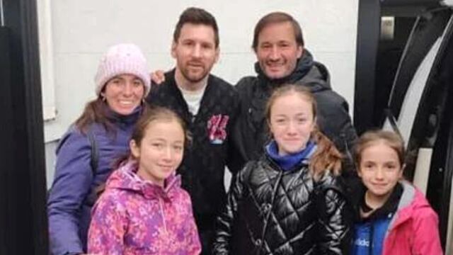 Una comodorense viajó a París por sus 15 y cumplió su sueño de conocer a Messi.