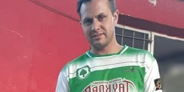El futbolista se encuentra internado en el Hospital Rawson.