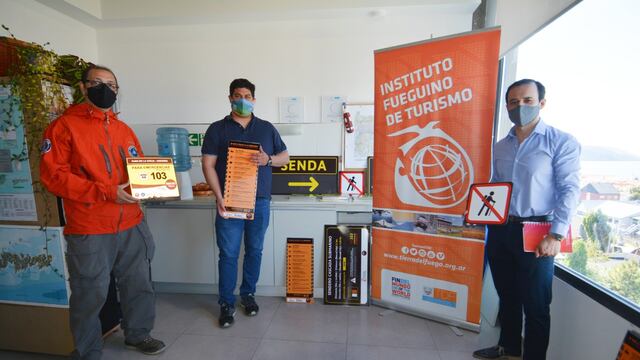 La nueva cartelería se colocará en más de 20 sendas en los alrededores de Ushuaia.