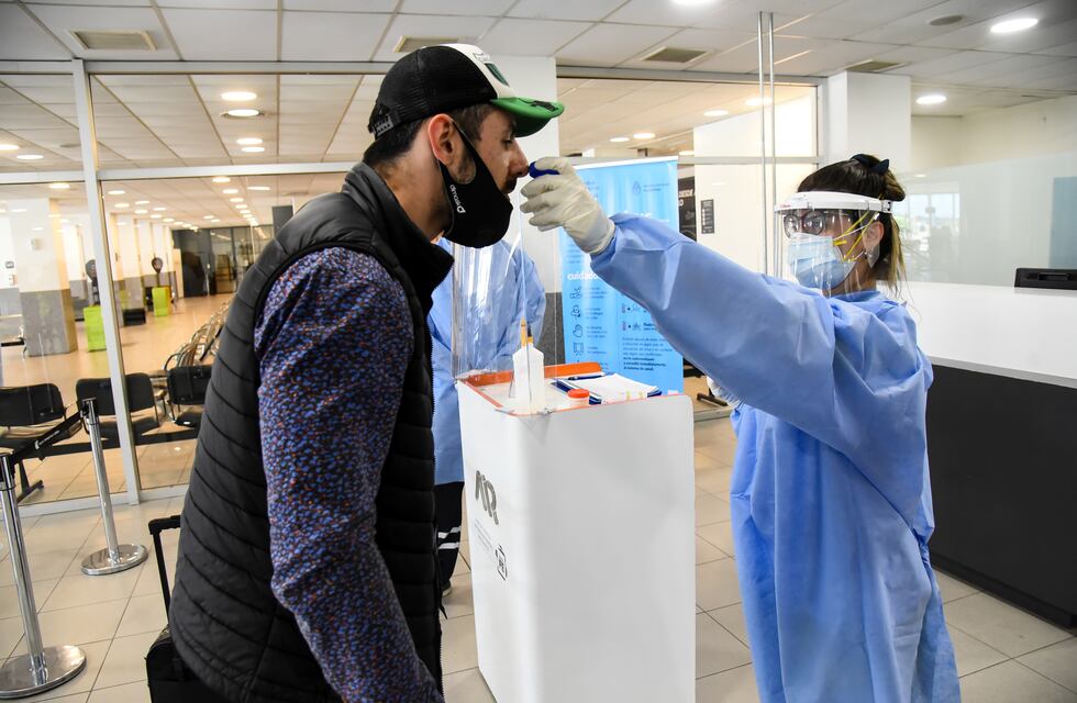 Curva a la baja: Santa Fe tuvo 275 casos de coronavirus y 11 muertes