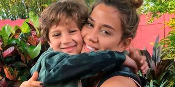 Todo un empresario: Jimena Barón mostró el negocio que emprendió Momo en la playa y enterneció las redes.