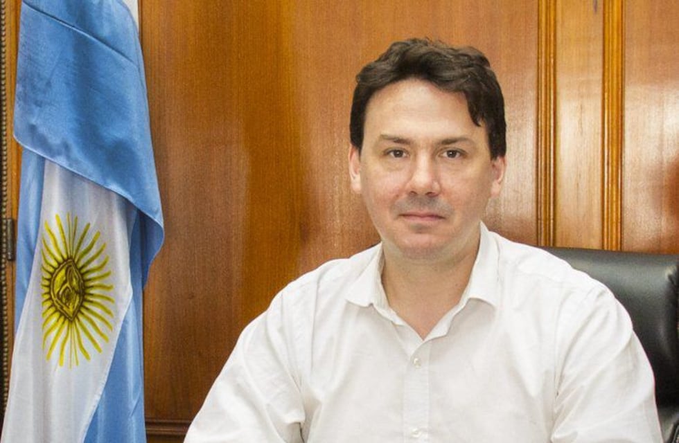 Internas dentro del Gobierno: Federico Basualdo continúa en su puesto y participa de actividades oficiales