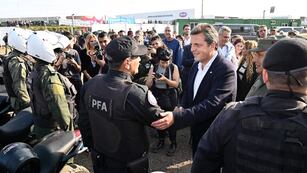 El candidato presidencial inauguró la Base de Operaciones Policiales de Intervención Urbana.