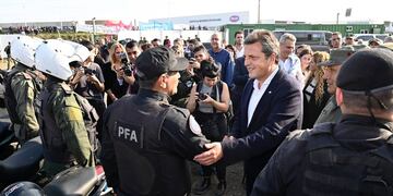 El candidato presidencial inauguró la Base de Operaciones Policiales de Intervención Urbana.
