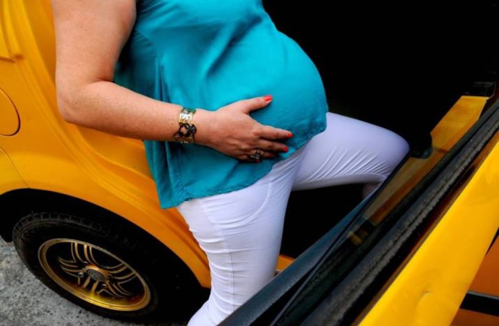 Investigan a dos clínicas privadas de Córdoba por presunta trata de persona