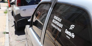 Los coches estaban guardados en un predio de Alvear, al sur de la ciudad.