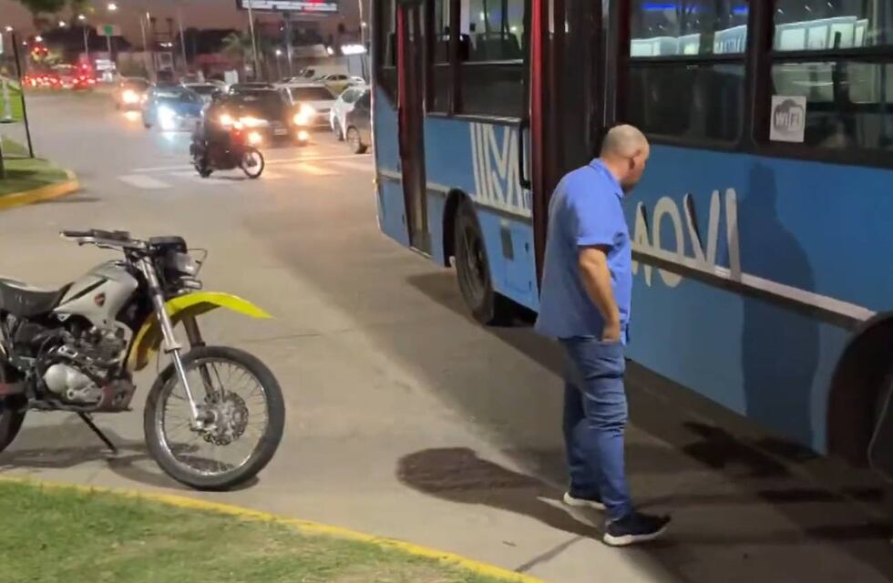 Choque en Rosario y una explicación insólita: “La rubia lo besó al pelado”