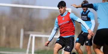 El volante juvenil, Bruno Zapelli podría volver a ser titular ante Chacarita. (Prensa Belgrano)