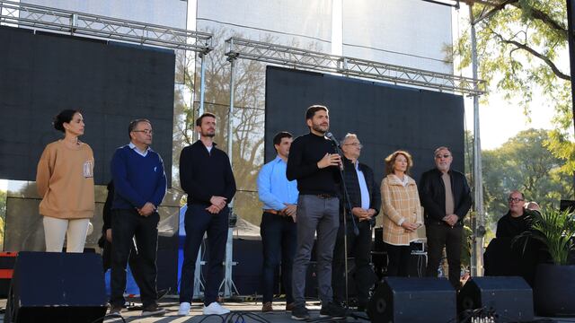 El gobernador Maximiliano Pullaro estuvo en Rafaela para el sorteo de los 315 lotes