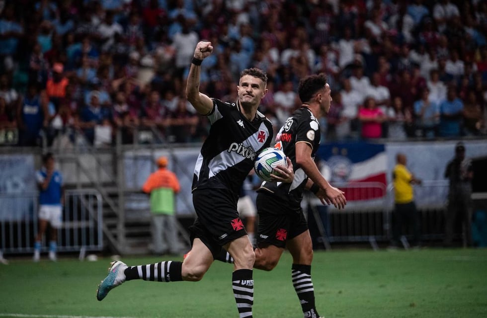 Pablo Vegetti sigue enamorando en Brasil con sus goles, como en Belgrano