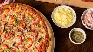 Noche de la Pizza y la Empanada 2024 en Buenos Aires: cómo comer estas elaboraciones desde un 50% de descuento.