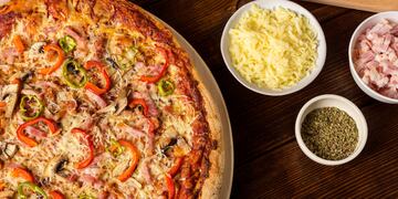 Noche de la Pizza y la Empanada 2024 en Buenos Aires: cómo comer estas elaboraciones desde un 50% de descuento.