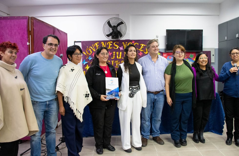 Concejales declararon “de interés” un libro de poemas escritos por adolescentes jujeños