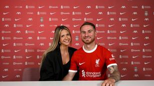 Rumorean que Alexis Mac Allister podría estar comprometido con Ailén Cova.