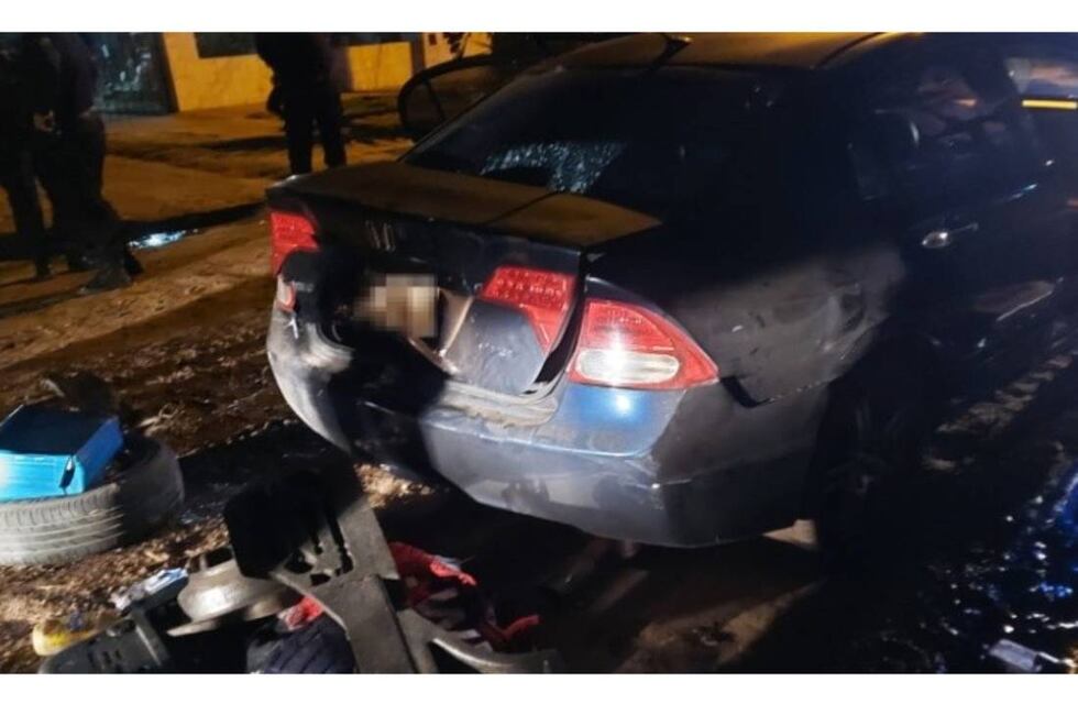 Fuga de la cárcel de Piñero: atraparon en el baúl de un auto a dos de los ocho presos que escaparon