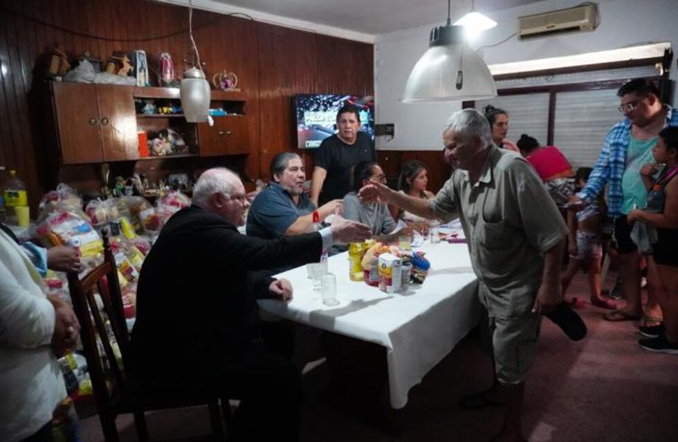 Masso supervisó la entrega de alimentos en Banda del Río Salí