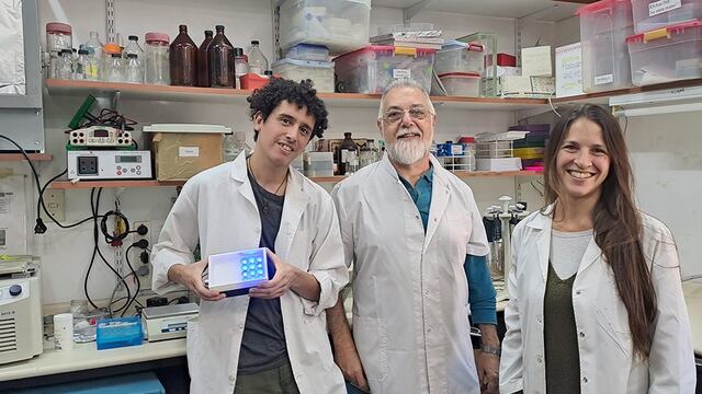 Mario Eduardo Guido (al centro de la foto) oriundo de Villaguay, fue incorporado a la prestigiosa Academia de Ciencias de América Latina (ACAL)