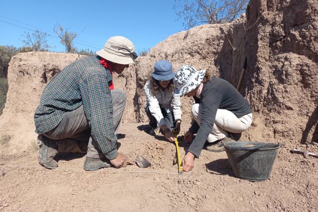Antropólogos del Museo Cornelio Moyano, la UNCuyo y Conicet, encontraron restos humanos en tierras huarpes, Maipú.
