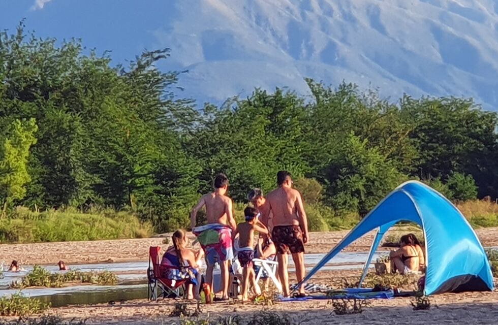 Traslasierra: aprovechó el descuido de turistas para robar sus pertenencias y fue detenido