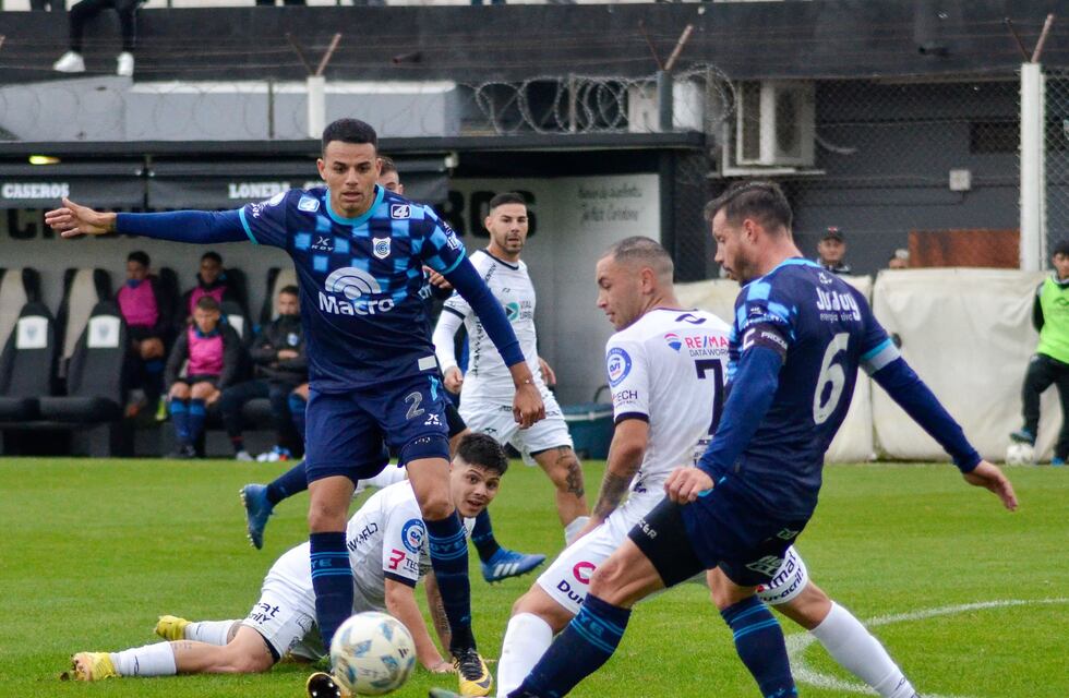 Otra vez la misma historia: Gimnasia de Jujuy perdió en Caseros contra Estudiantes