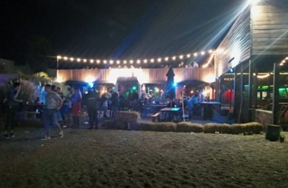 Clausuran dos locales nocturnos en Bahía