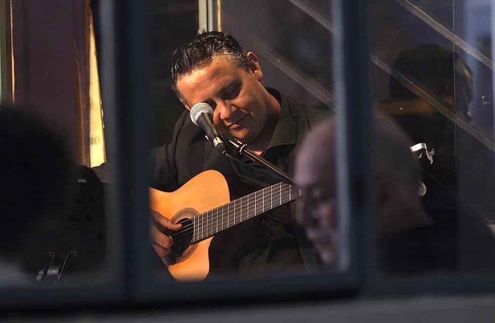 Comenzó diciembre y Seba Mealla propone repasar “El año en canciones”