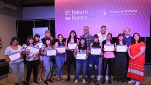 Entregaron certificados de Santa Fe Más