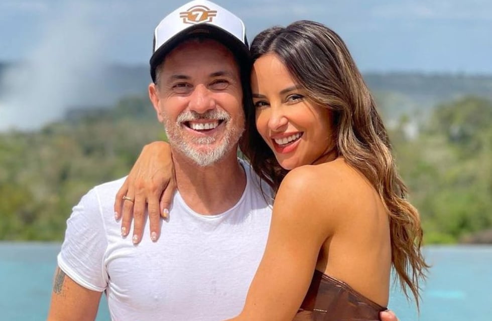 El Chato Prada le propuso casamiento a Lourdes Sánchez en medio del carnaval: el romántico video