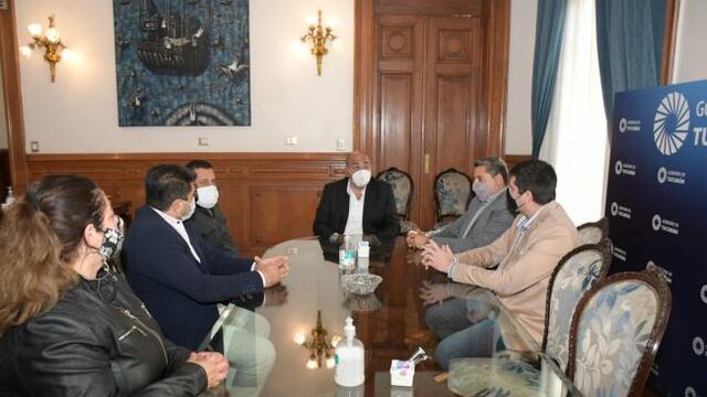 Manzur se reunió con referentes de agrupaciones sociales.