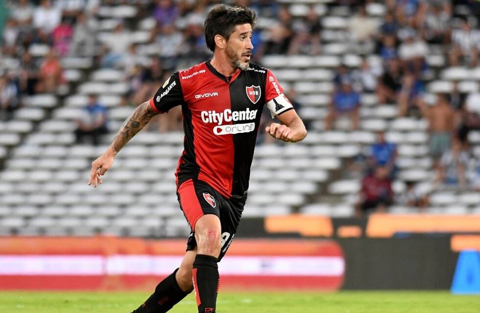 Clásico rosarino: Newell’s tiene a Pablo Pérez en riesgo por las tarjetas