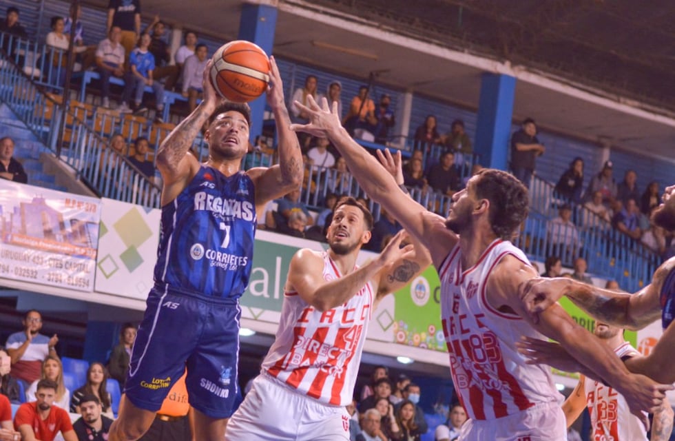 Instituto fue contra las Corrientes pero perdió ante Regatas y se estira la serie