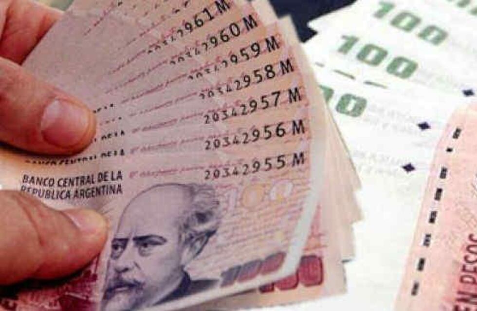 Vendió un camión y le robaron los 900 mil pesos que guardaba en su casa