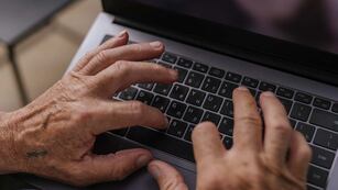 Jubilados, tramite on line (Pexels)