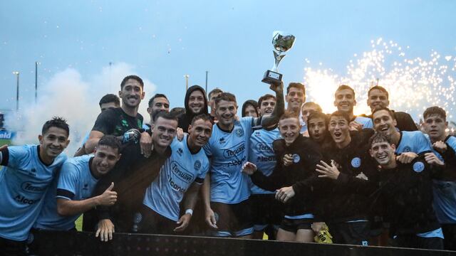 Belgrano festejó en Uruguay el título conquistado al vencer en la final a Danubio. (@Belgrano)