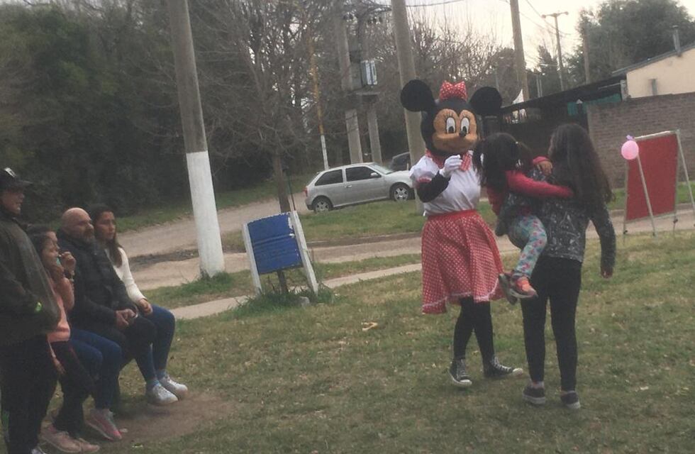 Organizaron juegos por el Día del Niño en el barrio 56 Viviendas