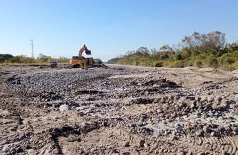 Clausura y secuestro de maquinaria en Monteros por explotación minera ilegal