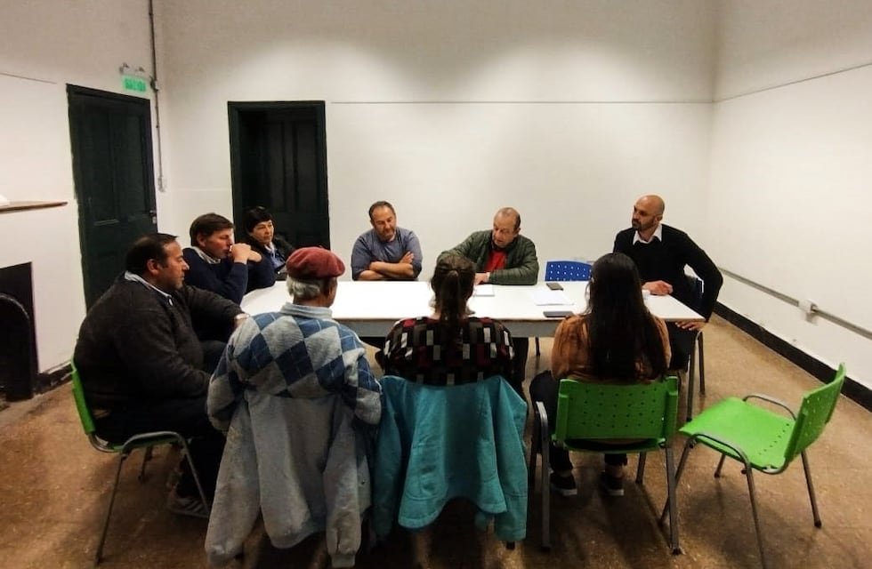 Tres Arroyos: Reunión de la comisión de “Entre Asados y Relinchos”
