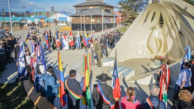 Ushuaia: más de 40 colectividades participaron del acto que realizó la Municipalidad para celebrar el Día del Inmigrante