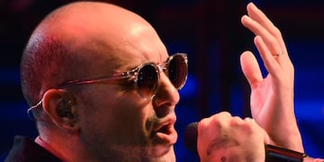 Abel Pintos fue uno de los artistas que se presentó en el festejo del "Caleta Palooza".