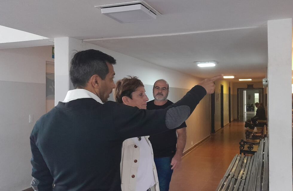 Claudia Cittadino recorrió las obras en marcha del Centro de Salud de Tres Arroyos