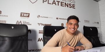 Juan Cruz Esquivel llegó a Platense y se convirtió en la segunda incorporación. (Prensa Platense).