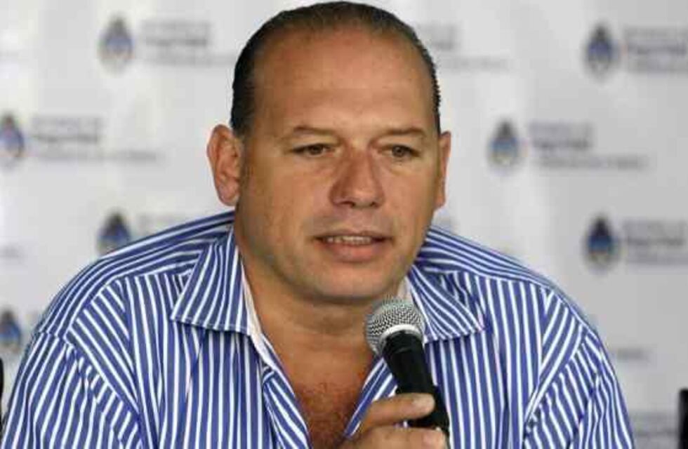 Sergio Berni pidió “tres semanas de verdadera cuarentena” y tildó de irresponsable a la oposición