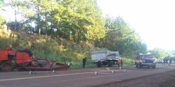 Salto Encantado: choque frontal entre un camión y una camioneta