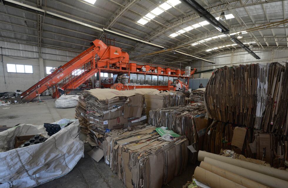 Juan Cabandié recorrió la Planta de Tratamiento de Residuos de Puerto San Julián