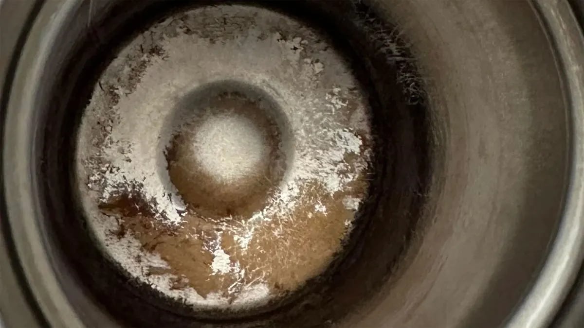 Cómo limpiar el sarro del termo en casa: el truco infalible
