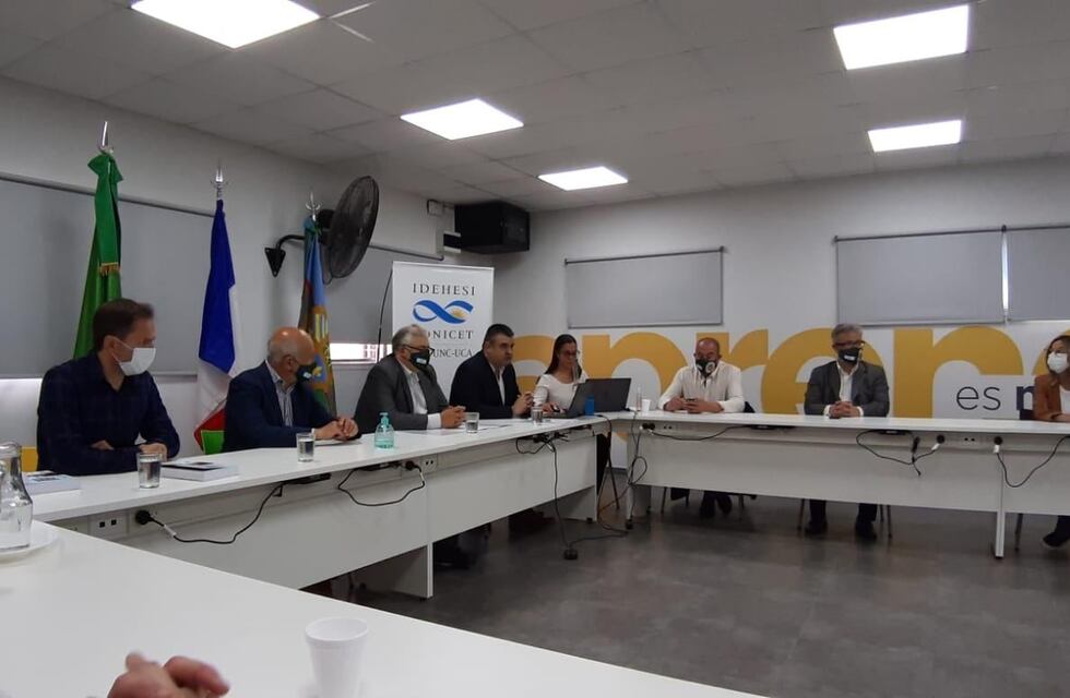 El Archivo Histórico participó del “Coloquio Internacional de Patrimonio Portuario”