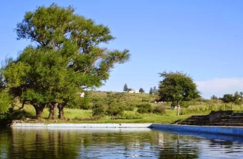 Espejos de agua en medio del bosque: así es la perla escondida al norte de Córdoba