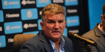 Conferencia de prensa de Luis Fabián Artime, que seguirá en el cargo de presidente de Belgrano hasta 2027. (Javier Ferreyra / La Voz)